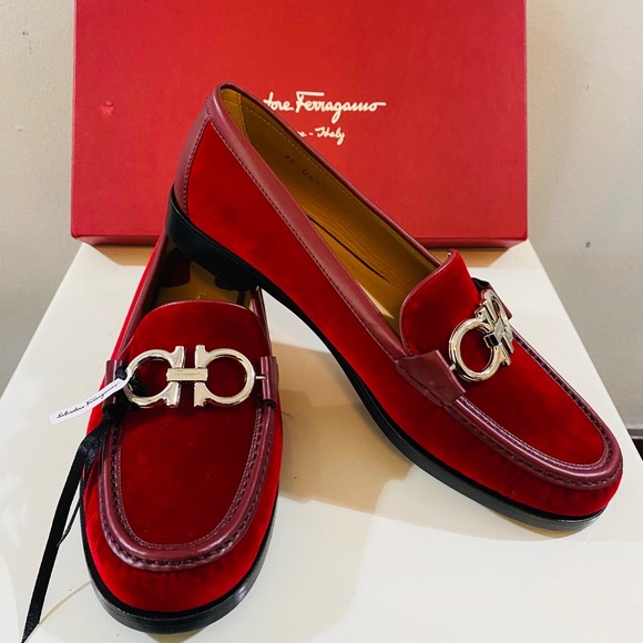 Salvatore Ferragamo Shoes - Salvatore Ferragamo, Red Rolo Reversible Flats❤️